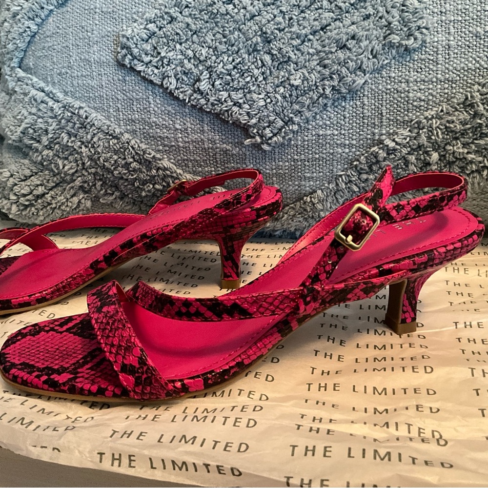 NIB The Limited Hot Pink Snake Print Strappy Heels Animal Print 7.5 Kitten Heel